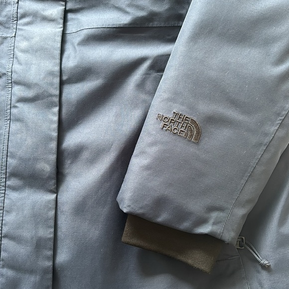 Navy Blue North Face Jacket - Picture 2 of 6